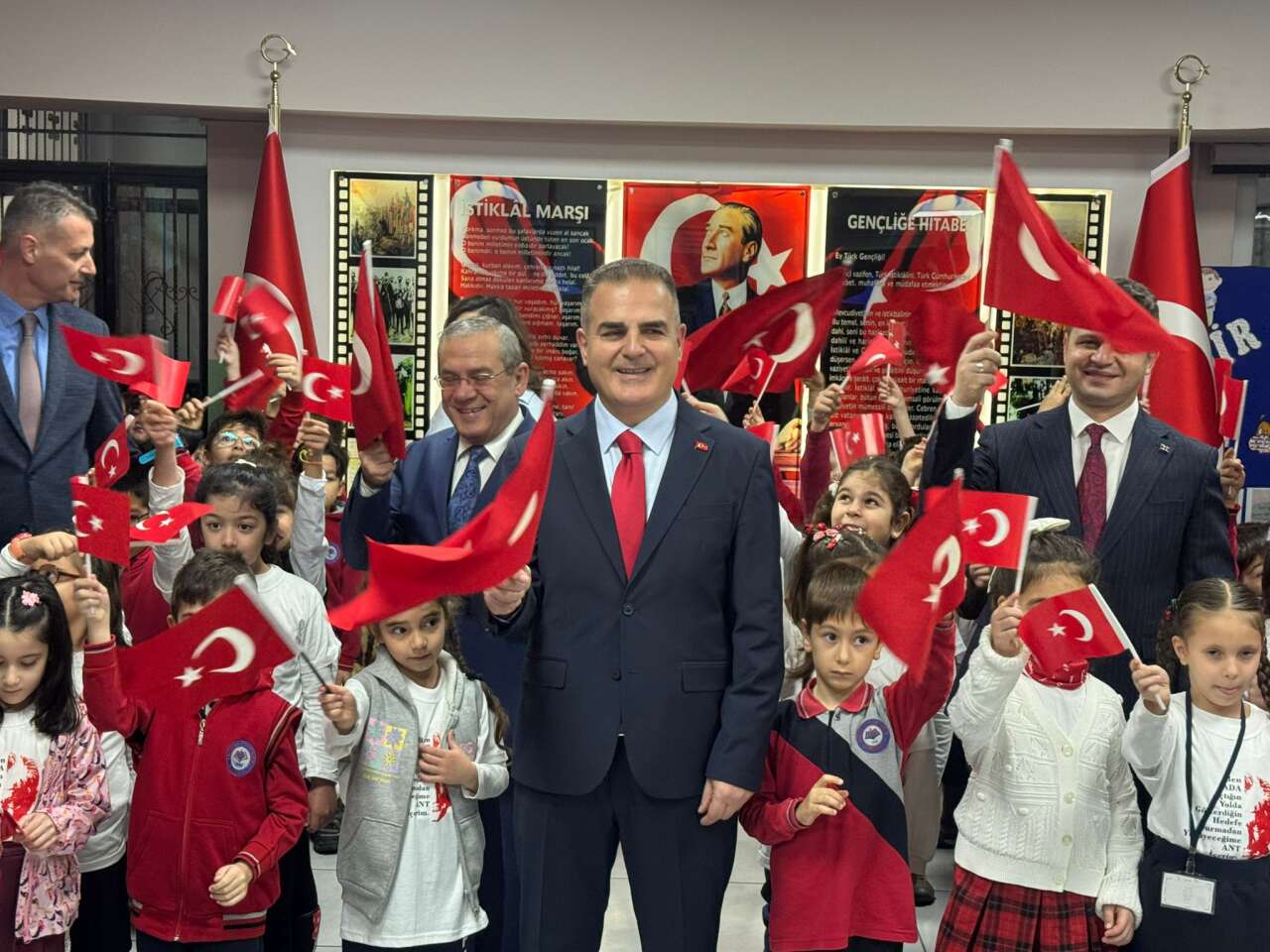 Muğla’da İkinci Yarıyıl Başladı: İlk Ders “Bayrak Sevgisi” 6